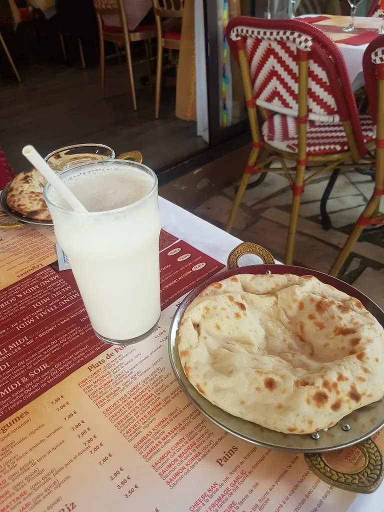 Anna Montanaro_Jardin du Kashmir_Chevreuse_review