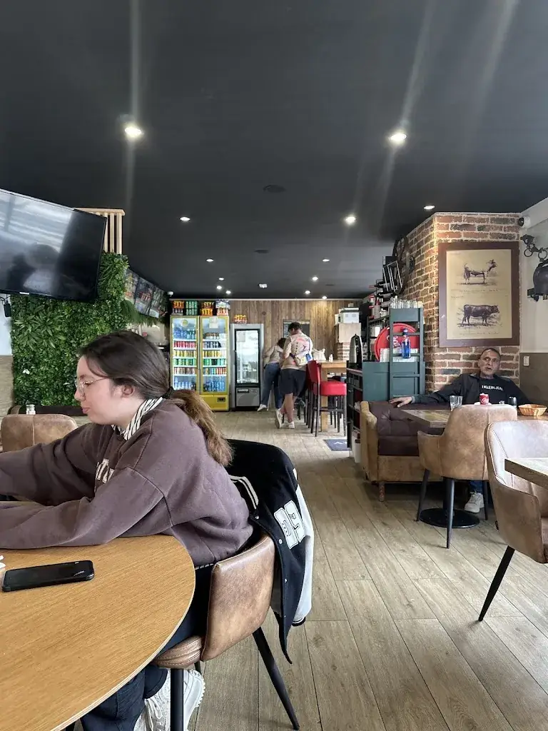 ishadi Rathnayake_RESTAURANT ANATOLIE_Châtenay-Malabry_Bewertung