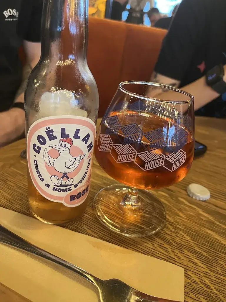 Fobby_Moustache Bistro Pub_Châtenay-Malabry_reseña