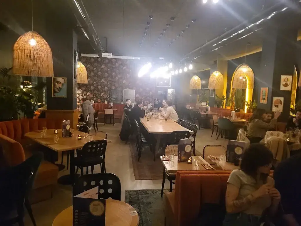 CT_Moustache Bistro Pub_Châtenay-Malabry_reseña