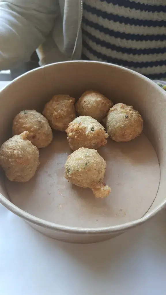 Yannick F (La force tranquille)_Caribbean Bokit Factory Châtenay_Châtenay-Malabry_review