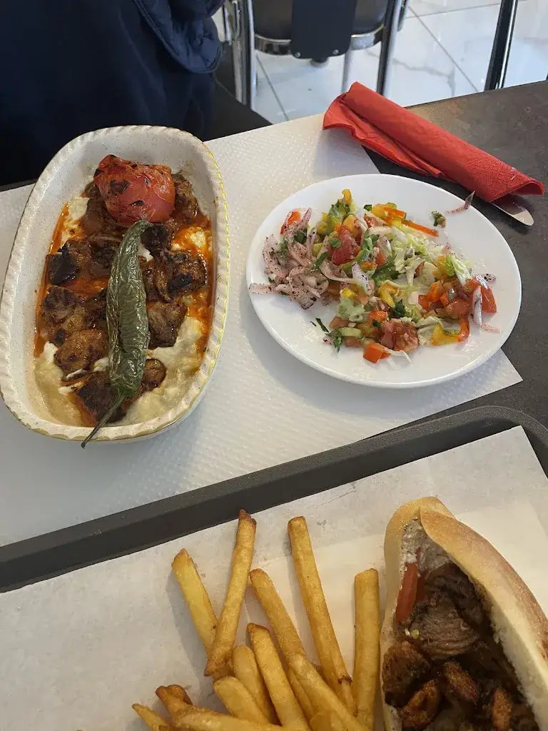 Alya Mohsen_Restaurant Mangal_Châtenay-Malabry_review