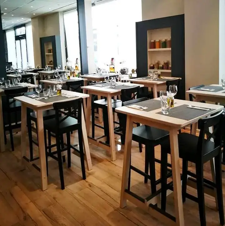 Traiteur Le Cèdre restaurant in Plessis-Robinson