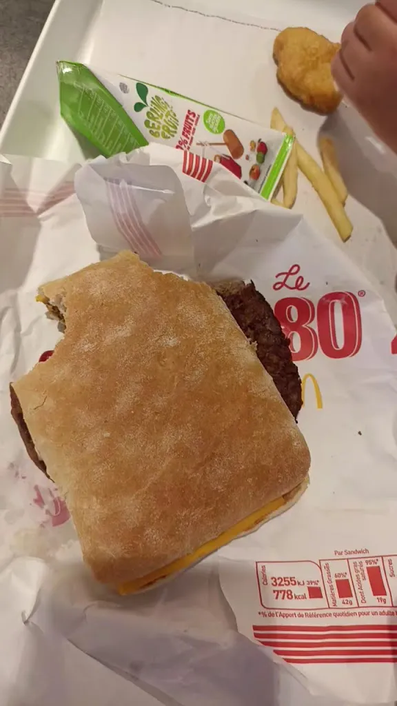 McDonald's Meaux les saisons_Chauconin-Neufmontiers_slider_image_2