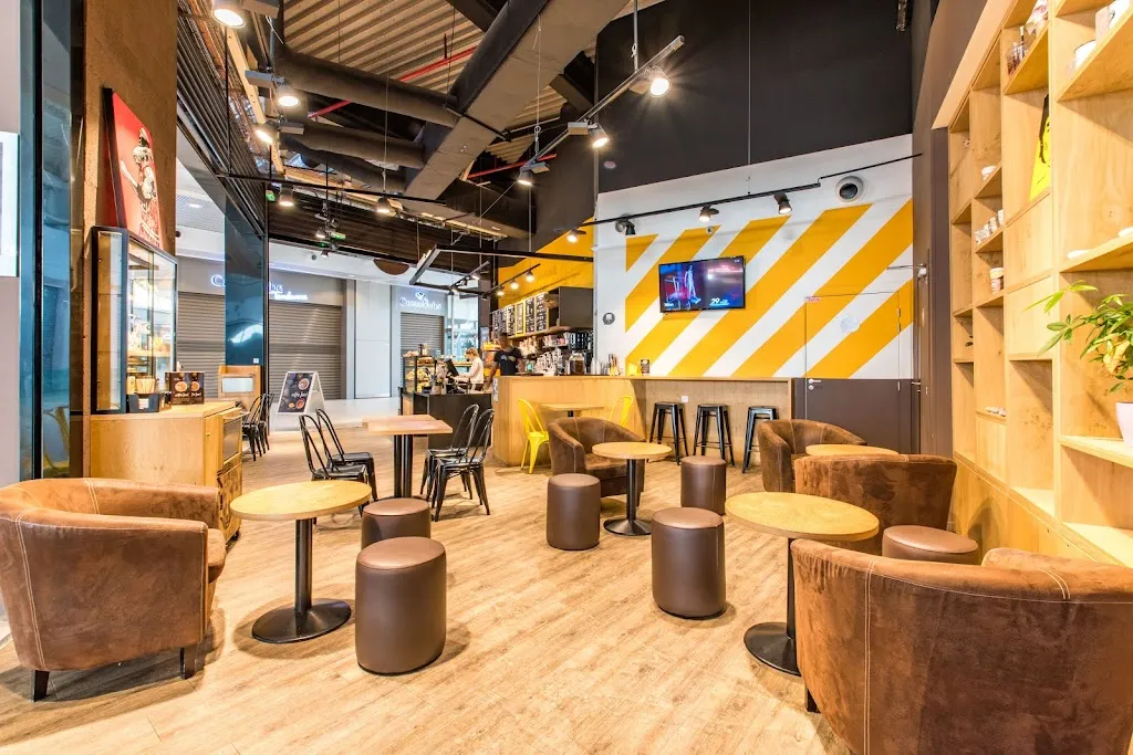 Columbus Café & Co Restaurant in Chauconin-Neufmontiers