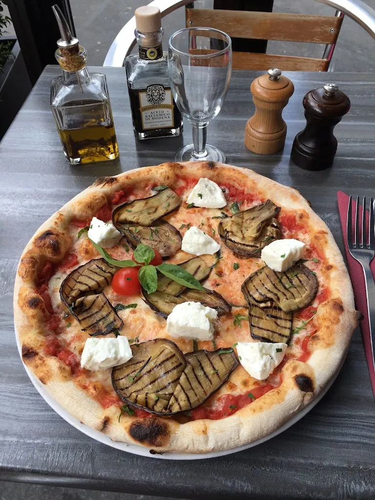 La Pizzata_Meaux_slider_image_3