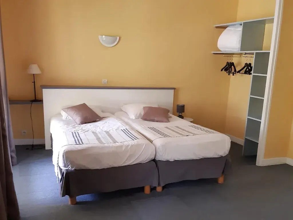 Logis Hôtel le Relais du Serre_Dieulefit_slider_image_1