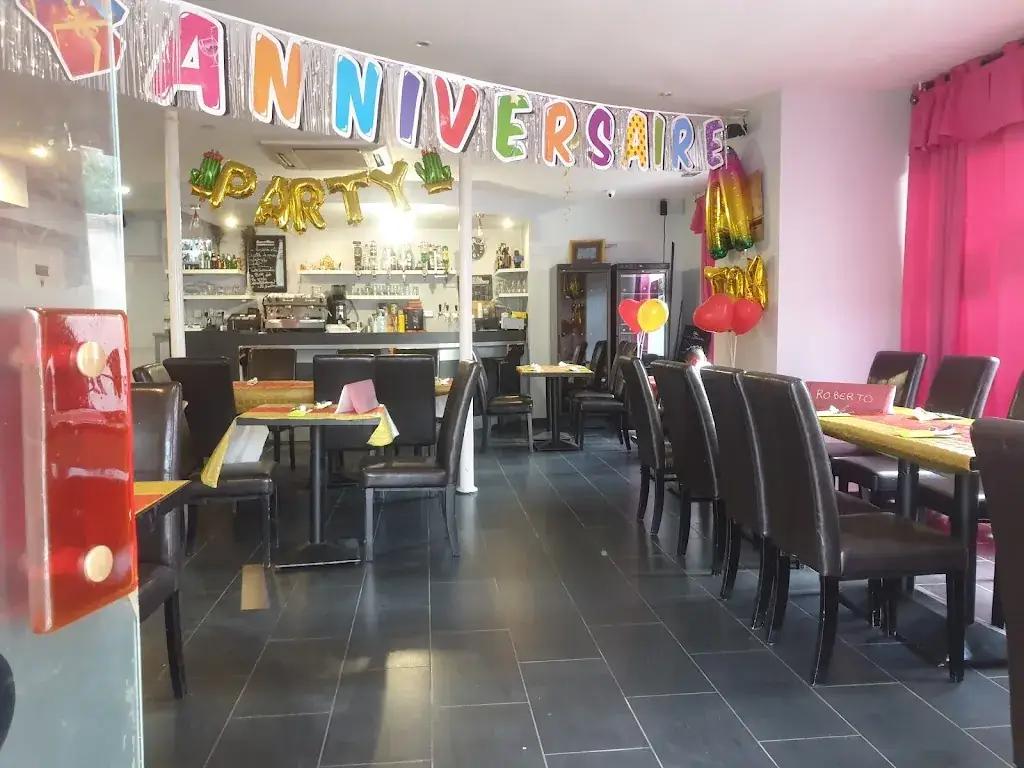 Jean Deris_Le Blanqui_Choisy-le-Roi_review