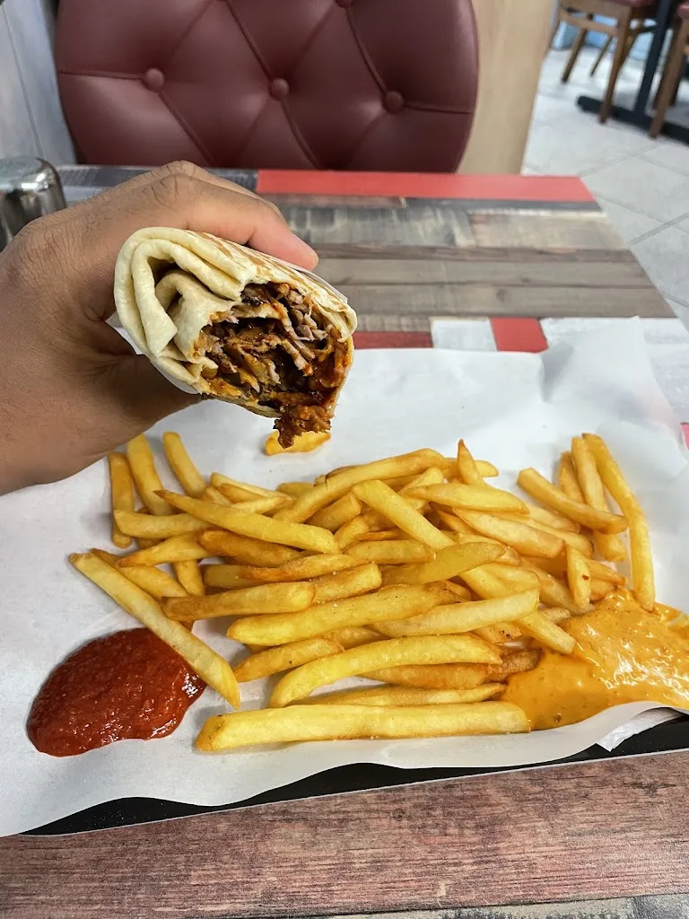 Restaurant GULİSTAN_Choisy-le-Roi_slider_image_2