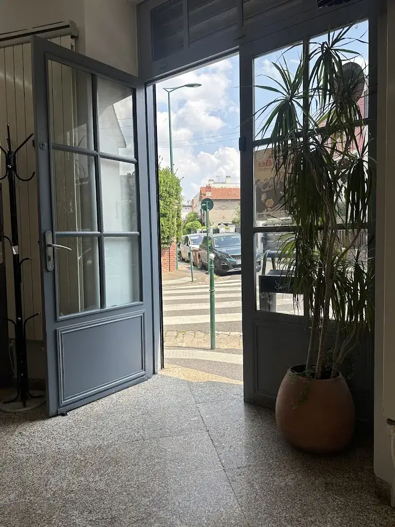 Damien Frennet_Au Petit Châlet_Colombes_Bewertung