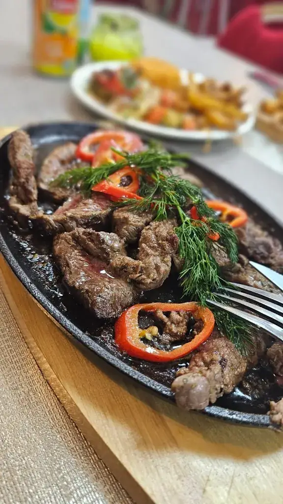 Les Brochettes_Corbeil-Essonnes_slider_image_3