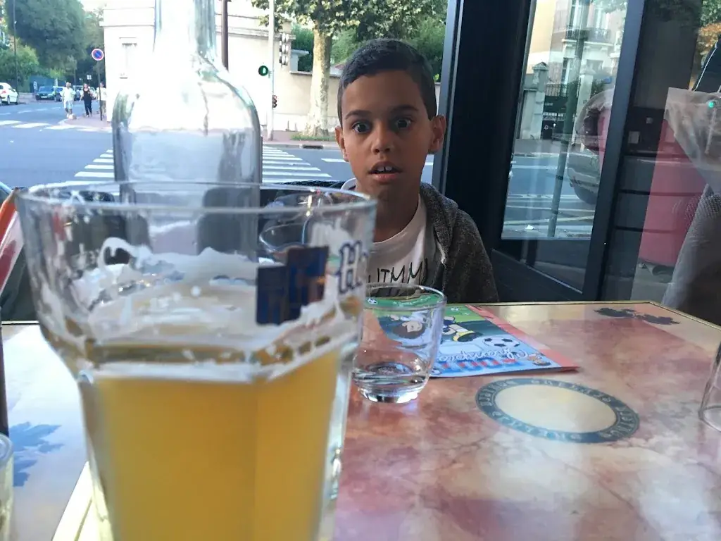 Yogi_Tante Eugénie_Charenton-le-Pont_reseña