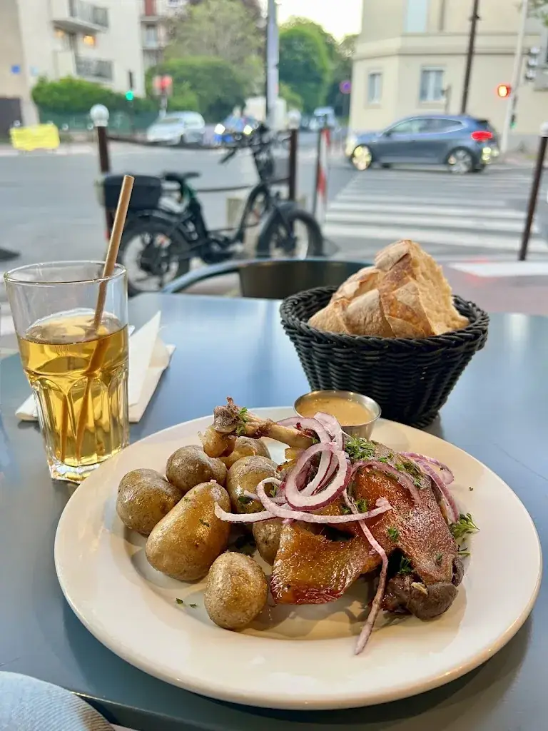 Tante Eugénie_Charenton-le-Pont_slider_image_3