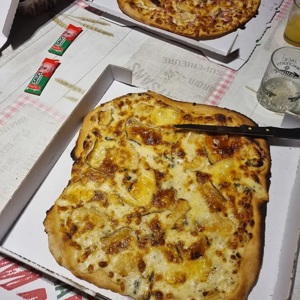 One Again food restaurant in Ennezat