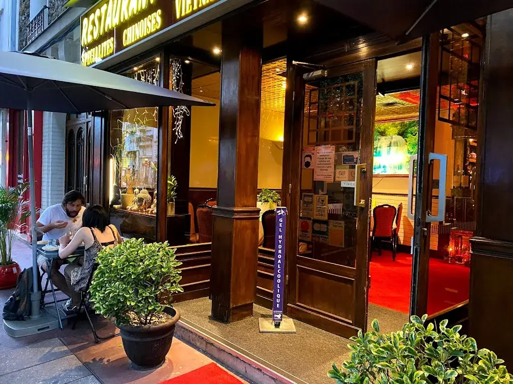 Le Pavillon Céleste restaurante en Charenton-le-Pont