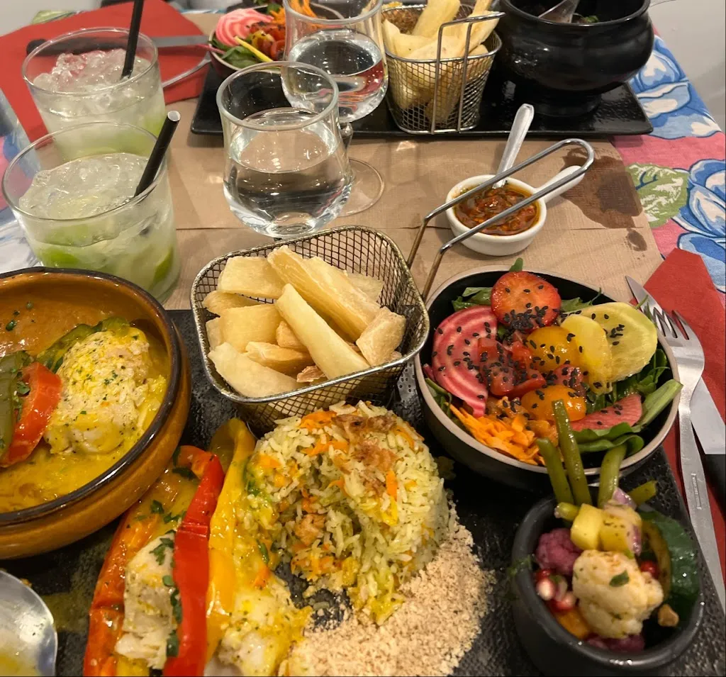 PAUL OTUSANYA_Tupinambá_Charenton-le-Pont_review