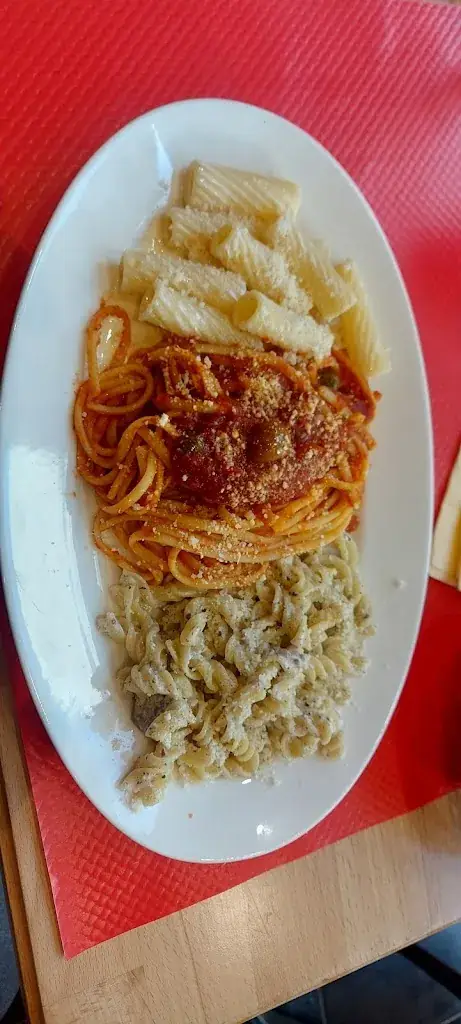 Mehdi Moussaoui_La Pagnotta_Charenton-le-Pont_review