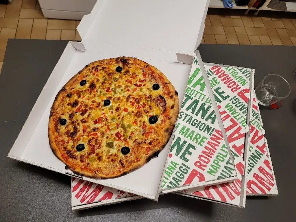 Limagne Pizza restaurant in Ennezat