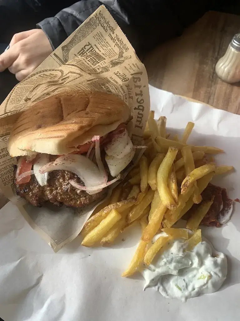 Anastasis Vavalis_restaurant l'etoile_Charenton-le-Pont_Bewertung