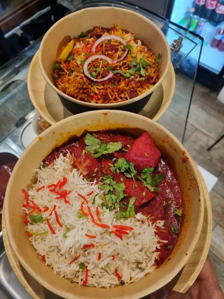 Manga Avenue_Charenton-le-Pont_slider_image_3