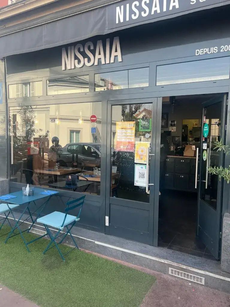 Nissaïa asian food beth-din restaurant in Charenton-le-Pont