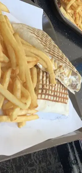 Carré Food Restaurant in Charenton-le-Pont