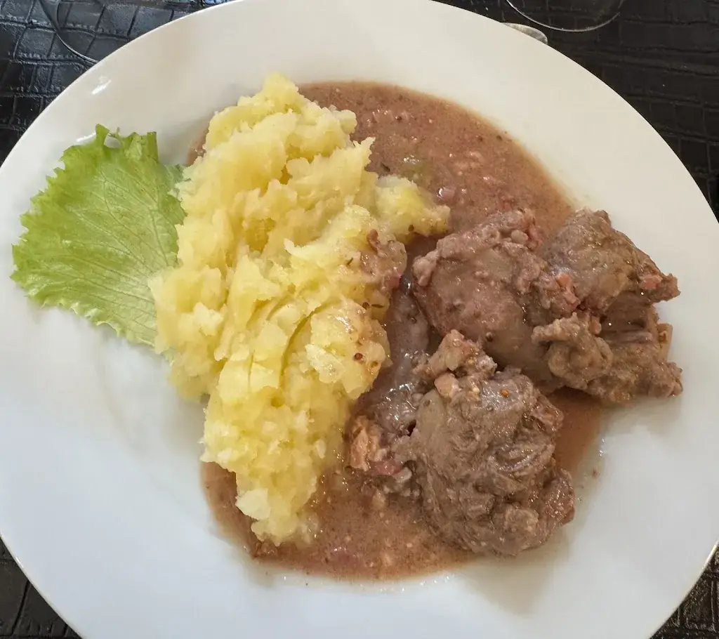 Chez Julie_Chaptuzat_slider_image_2