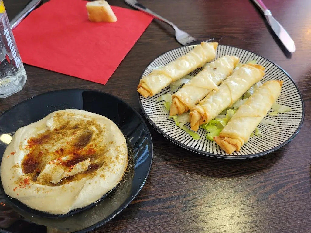 N B_Au Gouverniaud_Gouvernes_review