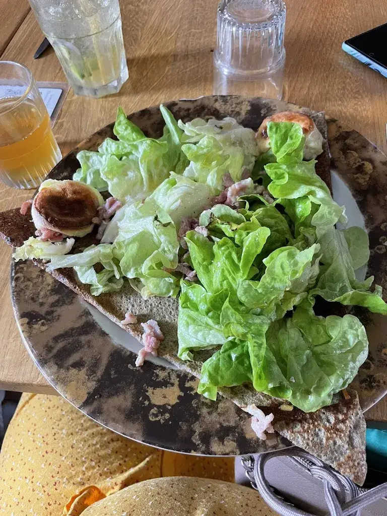 Emilie_La Crêperie de Coubert_Coubert_review