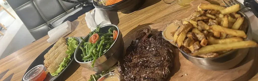 Youssef Fargui_Cantine Corner Coignières 78_Coignières_review