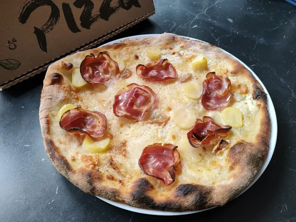 Tirami-su_Coubron_slider_image_2