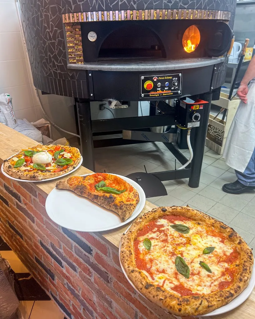 EZMA Restaurant_Coubron_slider_image_2