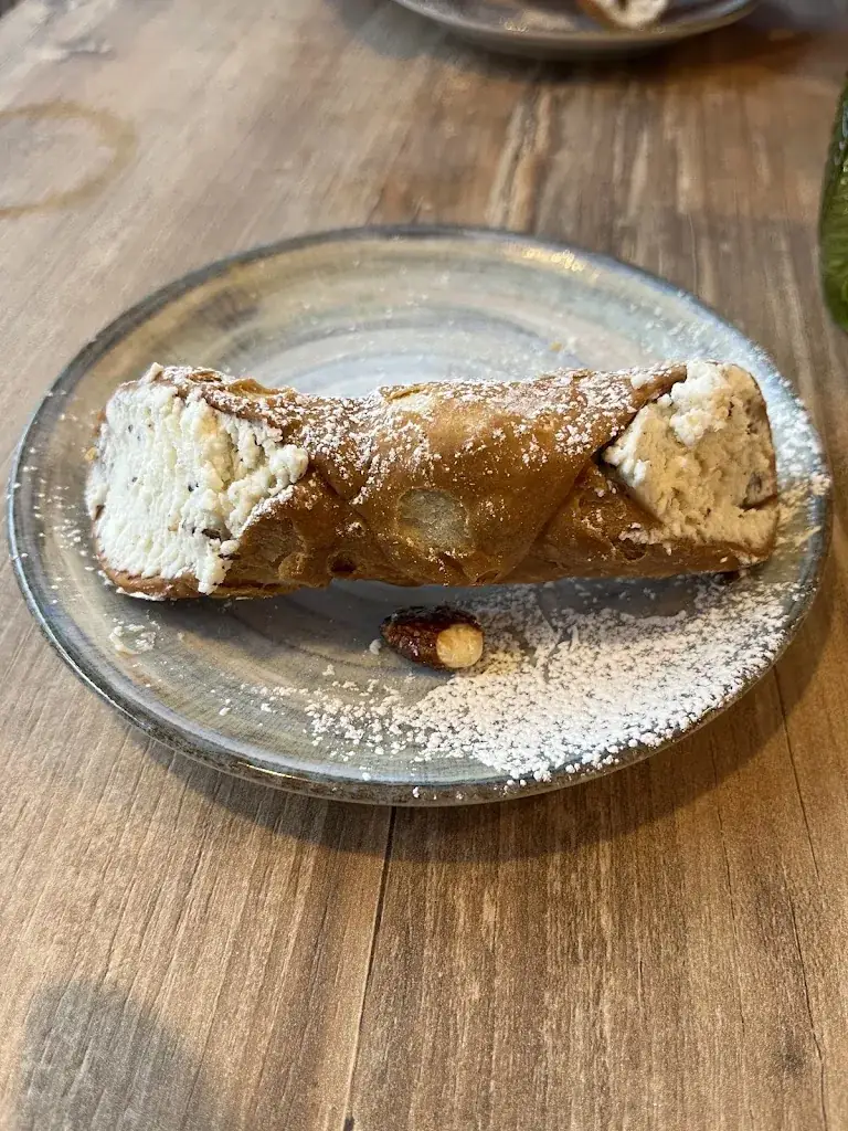 Na’ Siciliana_Montfermeil_slider_image_3