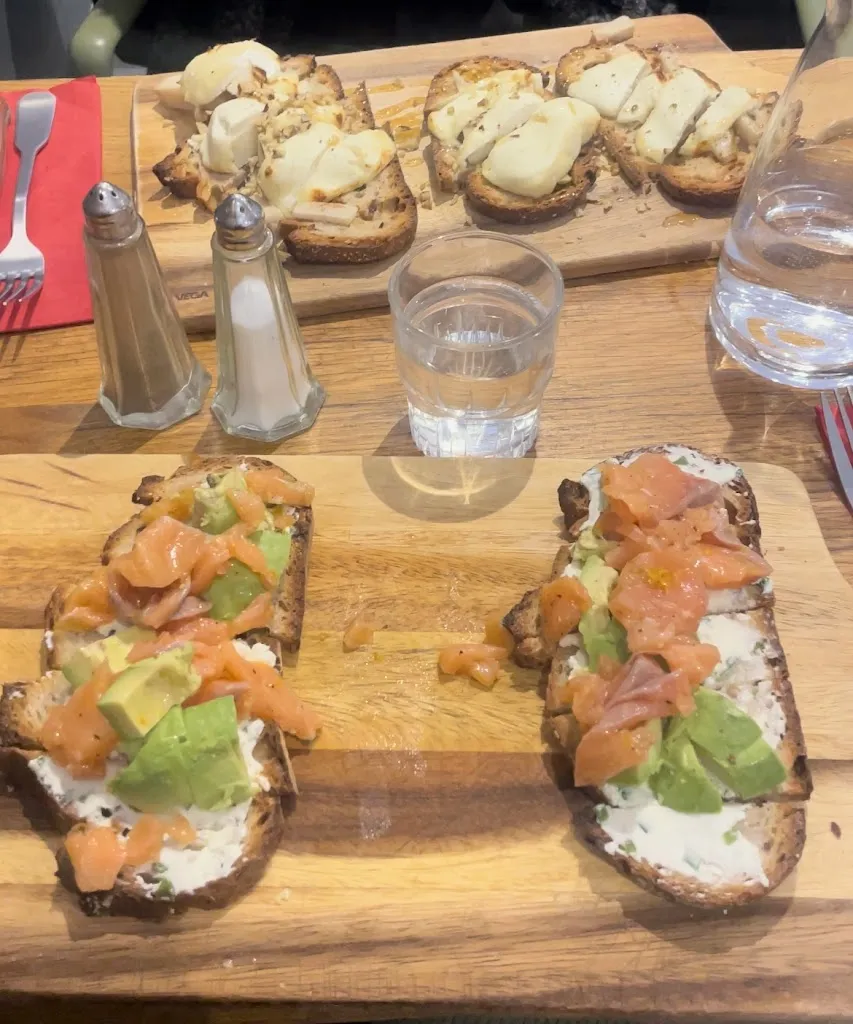 Janice BSG_Place des Fêtes_Clichy_review