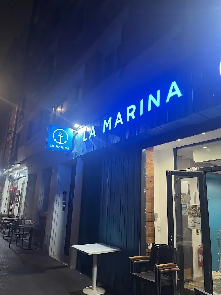 LA MARINA restaurant in Clichy