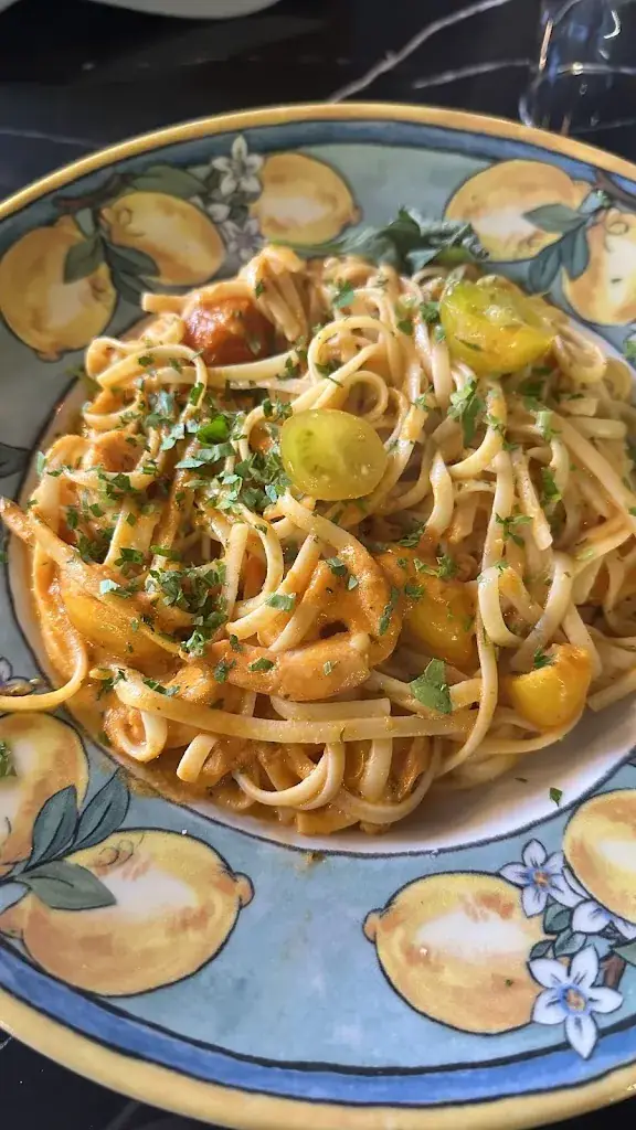 Tai Chen_La Scampia_Clichy_review