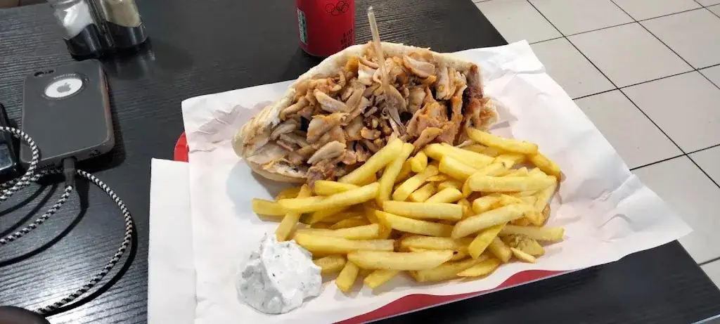 Kaanchana Munaweera_Le Sahan_Clichy_review