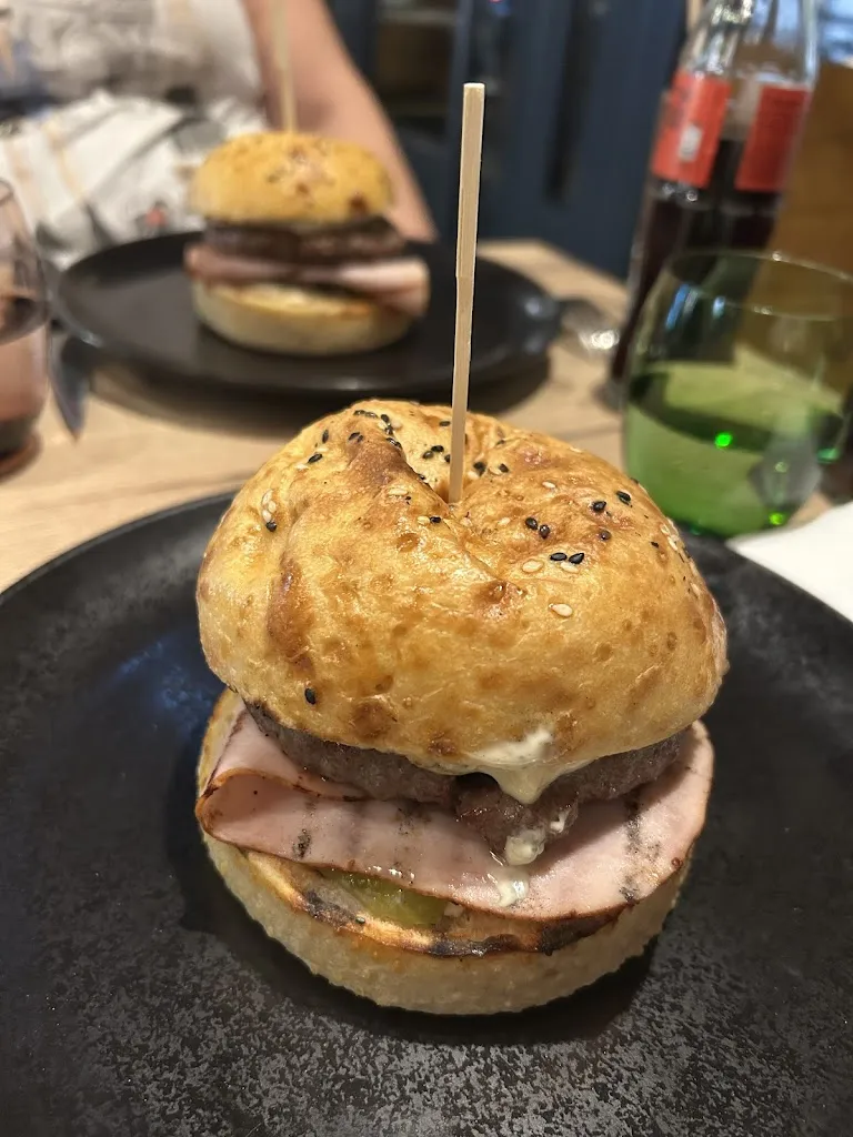 Veronika Srs_FUMO GRILL_Clichy_review