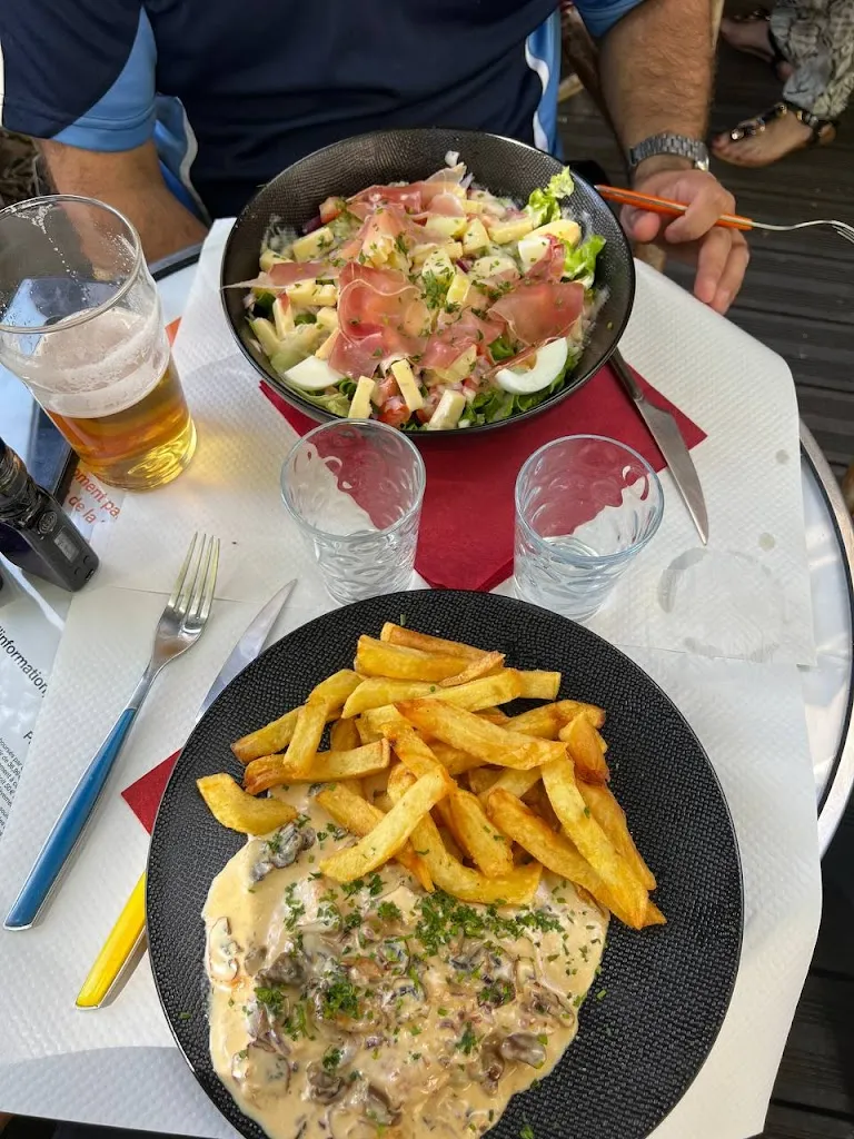 Al Marani_Le Galopin_Clichy_review