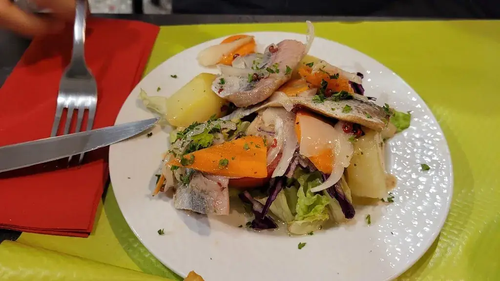 Wonho Song_Aux Sportifs_Clichy_review