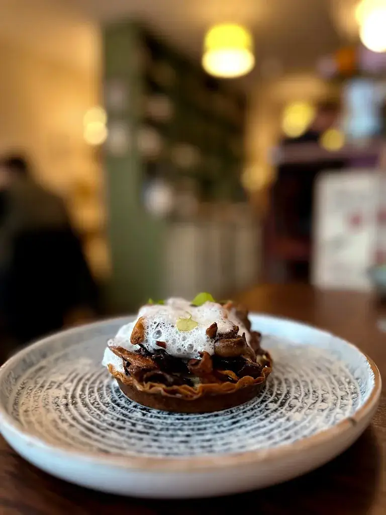 Rosette_Clichy_slider_image_3