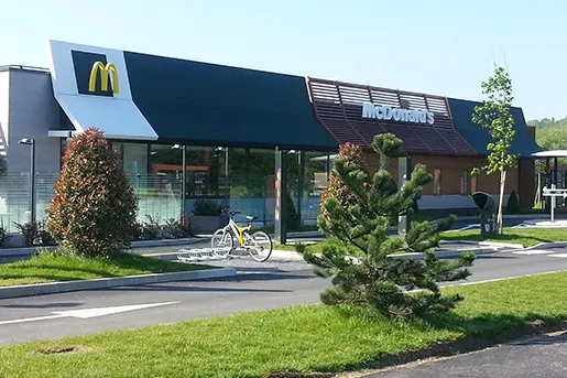 McDonald's restaurant in Couilly-Pont-aux-Dames