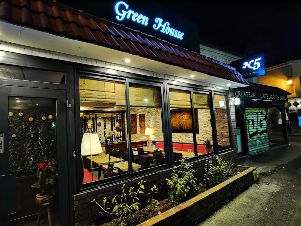N°5 Green house restaurant in Saint-Germain-sur-Morin