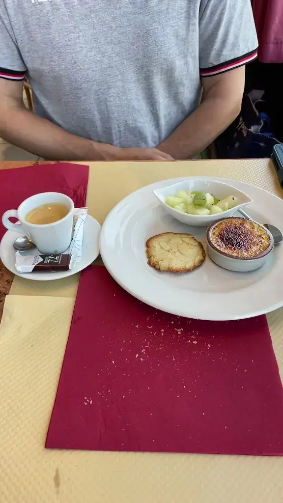 Typhanie Hallot_Chez Cécile & Co_Clichy-sous-Bois_review