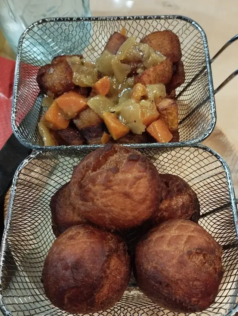 EMMA JOY_La bonne bouffe_Clichy-sous-Bois_recensione