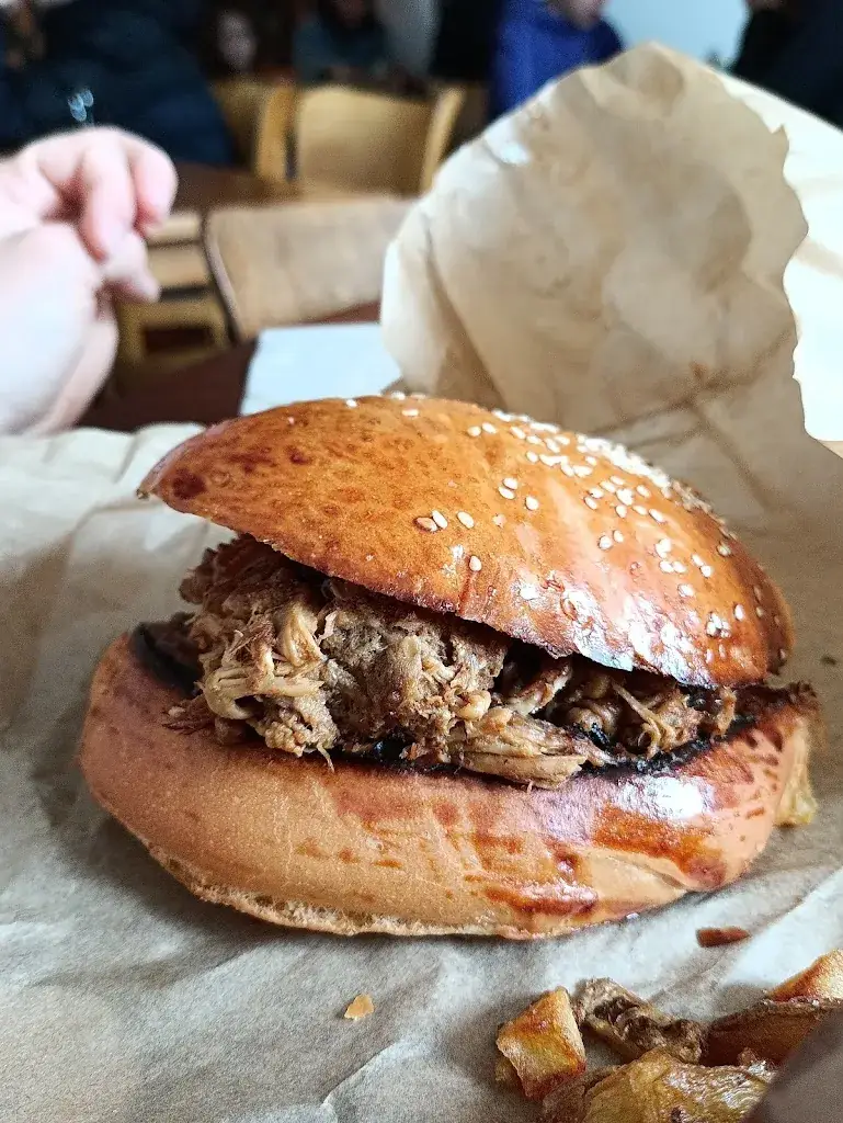 MATE_Dourdan_slider_image_3