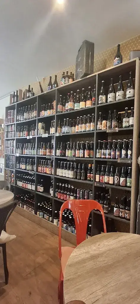 Beer'S Not Dead_Dourdan_slider_image_3