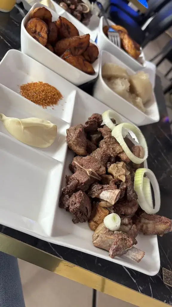 morgane Zoumba_Paradis secret Combs la Ville_Combs-la-Ville_review