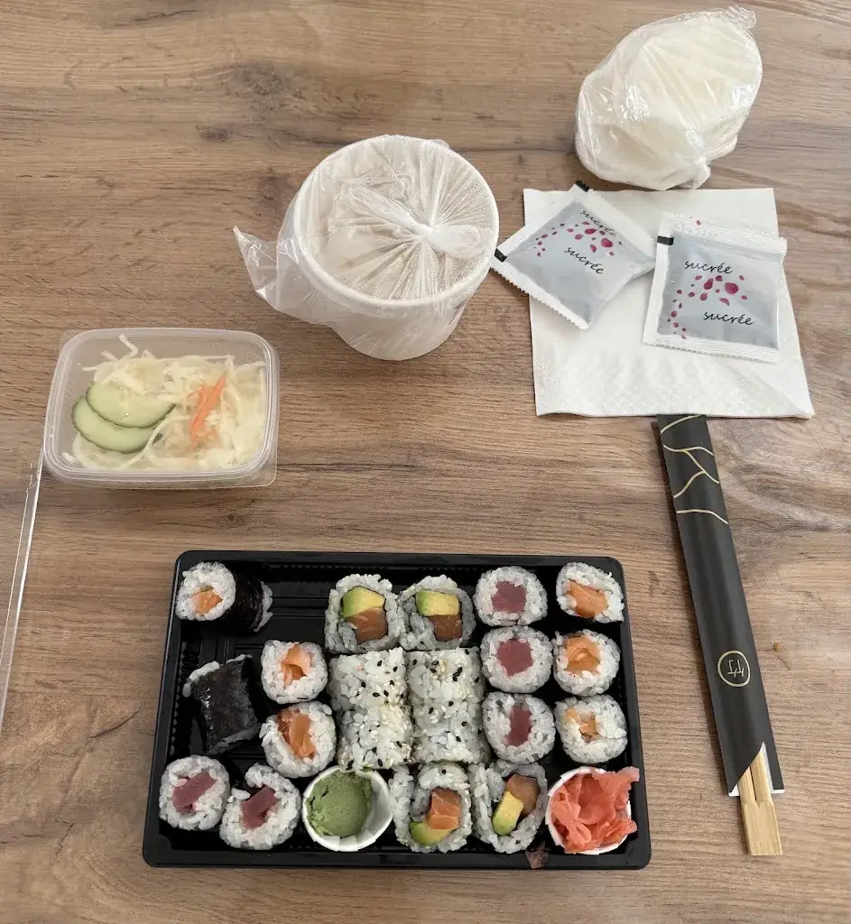 Walid Lahiani_Sashimi_Combs-la-Ville_review