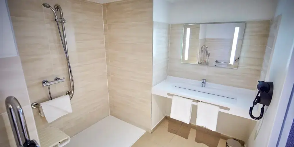 Kyriad Combs la Ville Sénart_Combs-la-Ville_slider_image_3